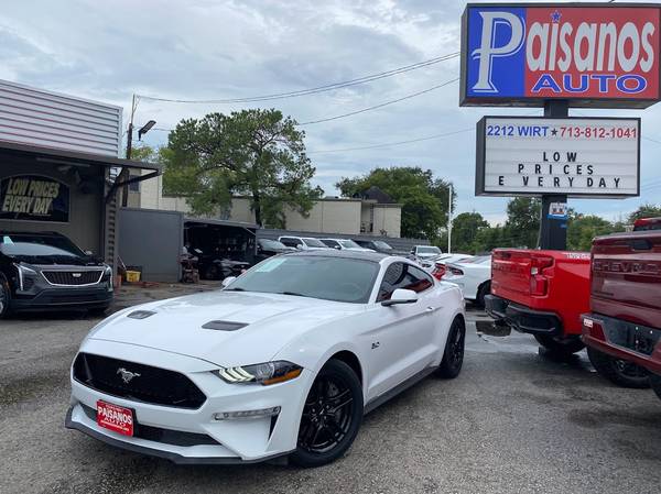 Photo 2019 FORD MUSTANG GT PREMIUM 5.0LEATHERLOW MILESNAVIGATION (WE CAN HELP YOU FINANCE713-766-0399CALL MEGAN NOW)