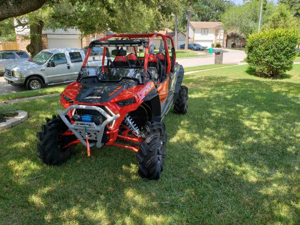 Photo 2022 polaris rzr 4 1000 highlifter $28,500