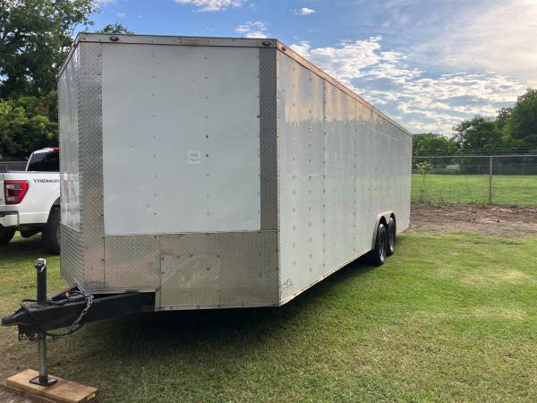 Photo 24 ft enclosed cargo trailer $7,500
