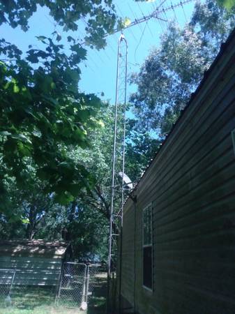 Photo 33 ft TV antenna tower $400