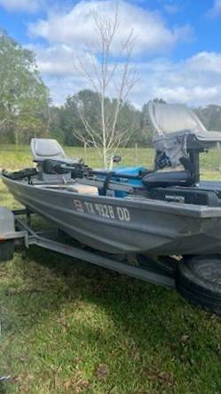 Aluminum Fishing Boat $3,700