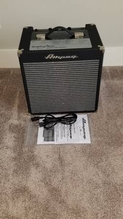 Photo Brand New Bass  Ampeg RB-108 $150