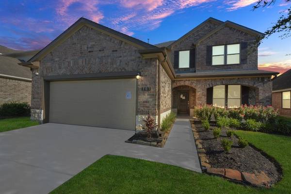 Photo Can you see it Home in Alvin. 4 Beds, 3 Baths $395,000