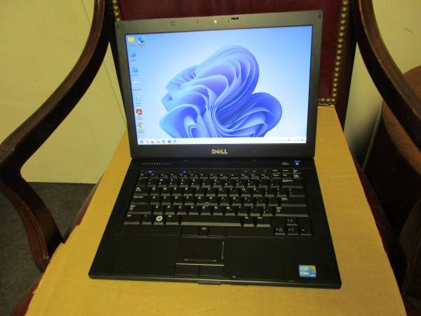 Photo Dell Latitude E6410 14 Laptop Core i7, 8GB RAM, Win 10 Office $150