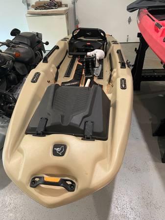 Photo Fishing Kayak - Pelican Power Catch 100 w Accessories $1,700