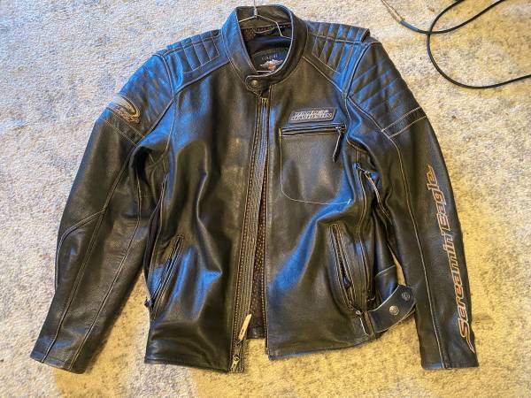 Photo Harley Davidson Screaming Eagle leather jacket $300