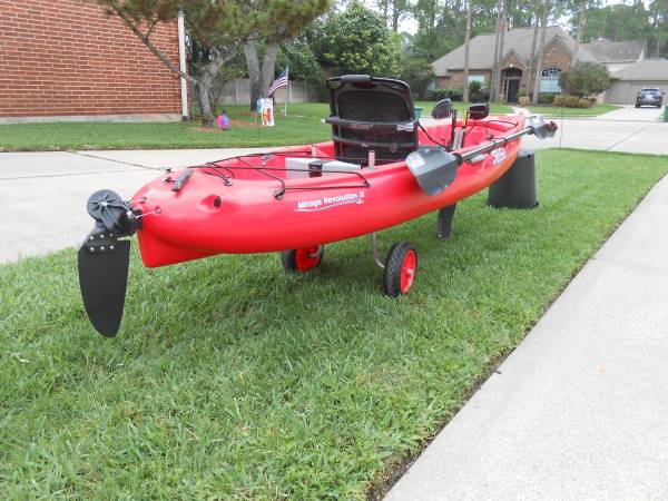 Photo Hobie Revolution II Kayak $1,500