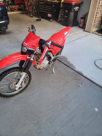 Photo Honda crf125 $3,200