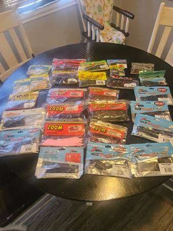 Photo Large Lot of Fishing Lures $40