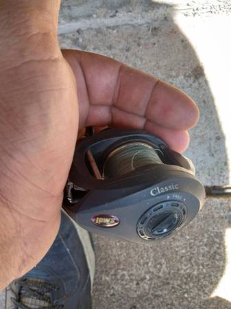 Photo Lews Classic Pro Speed Spool Baitcast Fishing Reel $40