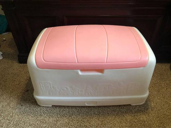 Photo Little Tikes White  Pink Heavy Duty Plastic Toy Box $50