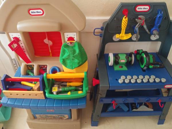 Photo Little Tikes Work Stations and Play Tools $100