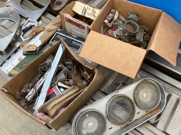 Photo Lot of Classic Antique Packard Parts and Literature $1