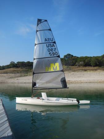Photo Melges 14 sailing skiff and trailer $5,000