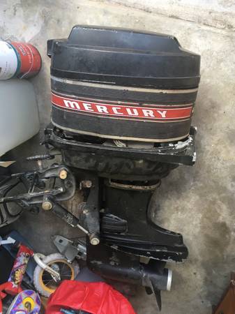 Photo Mercury 80 hp Outboard Engine $100
