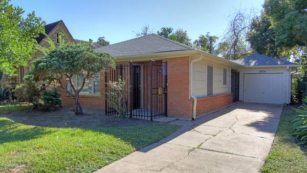 Photo Mid-city OASIS YOUR OWN PRIVATE HAVEN-IN-THE-CITY $1,850