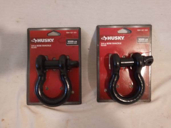 Photo Pair of 34 in. Bow Shackles 9500 lb Rated Shackle PAINTED BLACK $20
