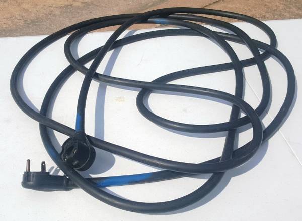 Photo RV Power extension cord, 25 ft, 30 Amp and 125 V $50