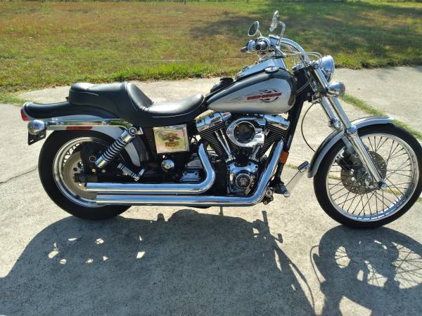 Photo Reduced 99 Harley Dyna Wide Glide $4,500