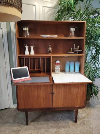 Photo Secretary Desk Cocktail Bar Cabinet Mid Century Modern Console $1,195