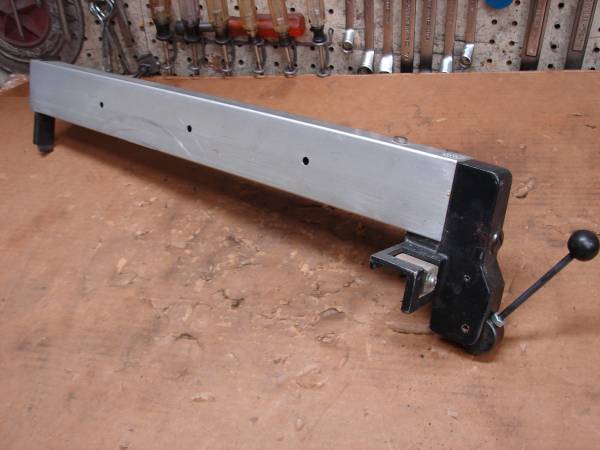 Photo TABLE SAW FENCE  RAILS - FOR SQUARE RAILS $20