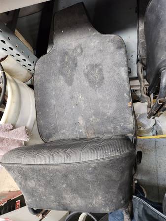 Photo VW Bug, Super Beetle floor pans, new  used fenders, repair body panel $1