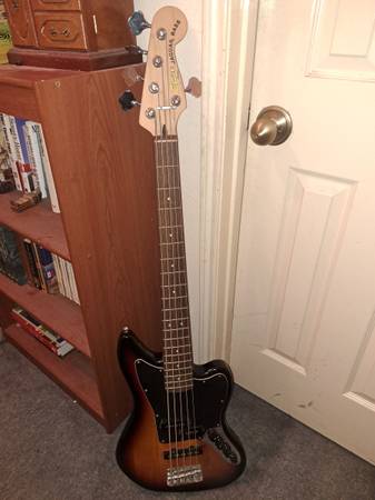 Photo Vintage Modified Jaguar Bass V Special guitar-Rare $375