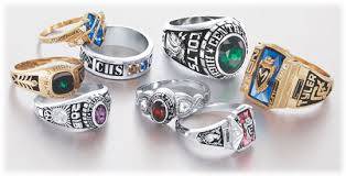 Photo We buy class rings