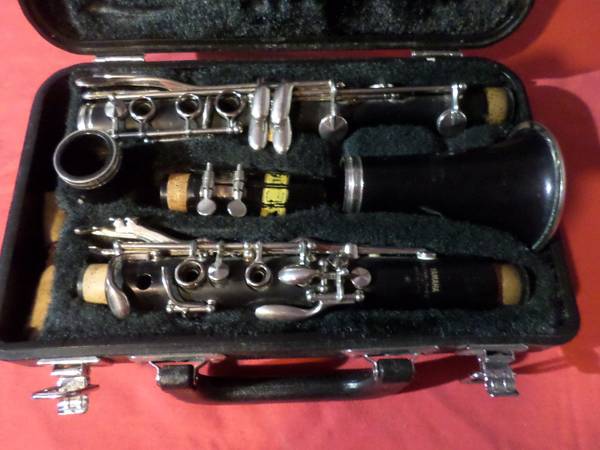 Photo Yamaha clarinet $175