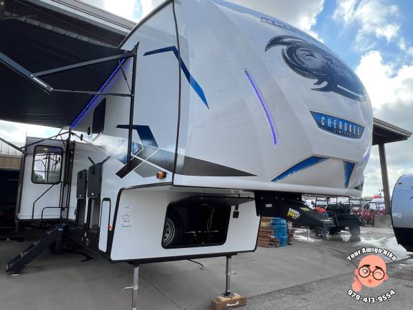 Photo 24 Forest River Cherokee Arctic Wolf 3810 Suite 2 Bath 5th Wheel  $62,495