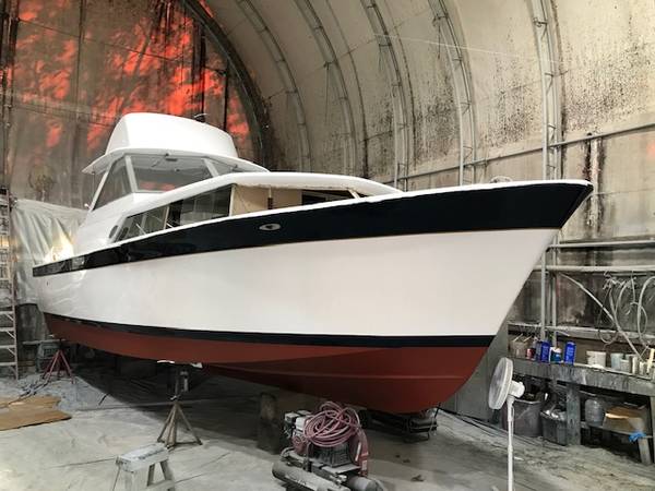 1970 Chris Craft 31 Project Boat. All reasonable o $7,000