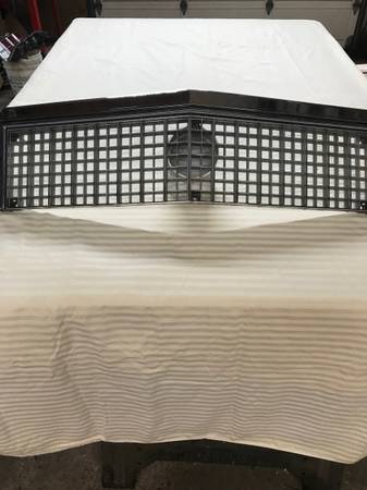 Photo 1979 Chevy Monte Carlo front grill $150
