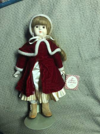 Photo 1983 Russ The Allegro Collection Lara Porcelain Musical Doll $25