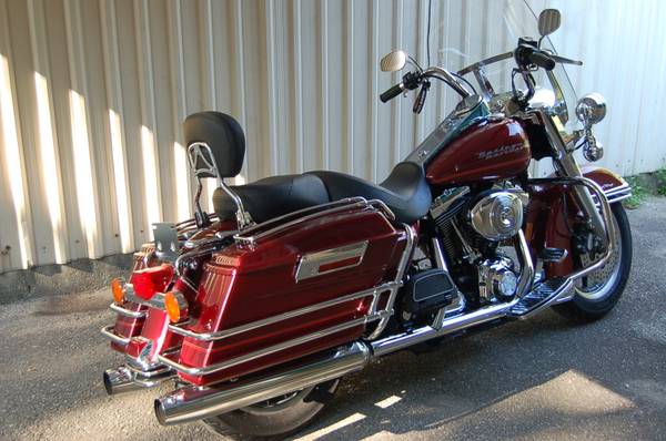 Photo 2001 Harley Davidson Road King $7,500