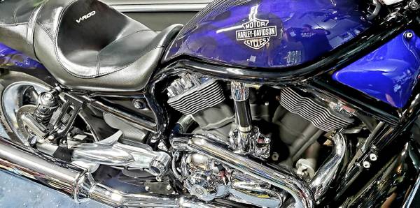 Photo 2006 Harley Davidson VRod  Custom Demon Blue Inferno Pain or TRADE $8,200