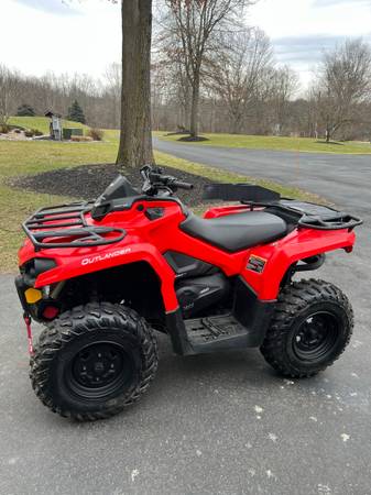 Photo Can-am Outlander ATV - Like New, Very Low Miles $6,500