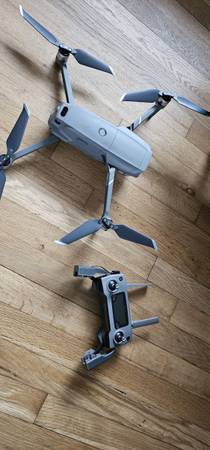 Photo DJI Mavic 2 Zoom - Drone Quadcipter UAV with Accessories $900
