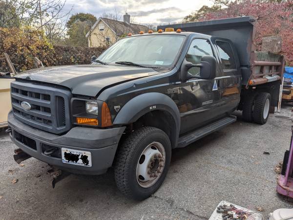 Photo Ford F-450 Dump Truck gas v10 auto crew cab 4wd with 9ft Western Plow - $18,500 (Wappingers Falls)