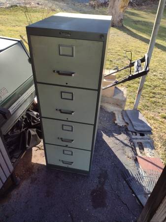 Photo Four drawer commercial file cabinet $95