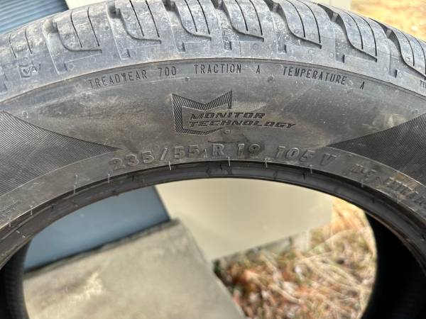 Photo General tire Evertrek GT 23555 R 19 $150