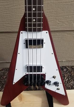 Gibson Flying V Electric Bass 2012 $2,000