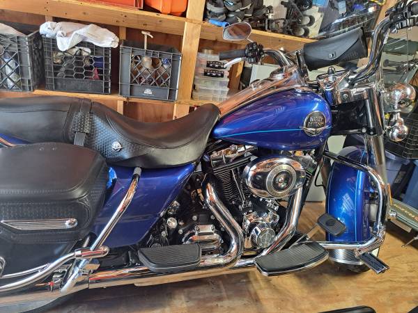 Photo Harley Davidson Road King Classic MINT $8,900