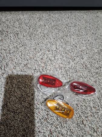 Photo NEW LED 3 Teardrop Marker Light sold individually (red or amber) $10