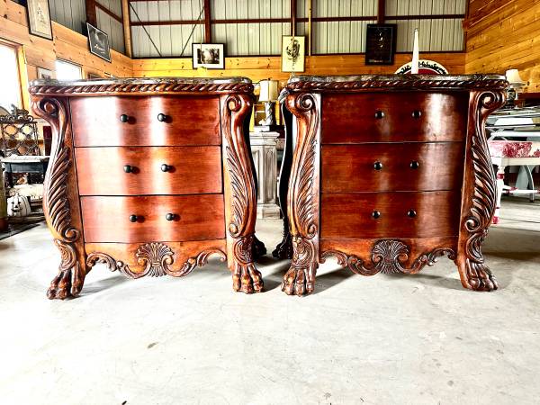 Photo Reduced Massive Gorgeous lion paw side tables end tables $450