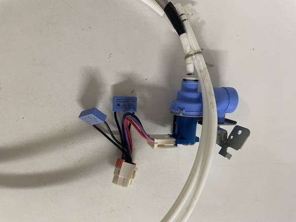 Photo Refrigerator Water Inlet Valve and Tubing $10