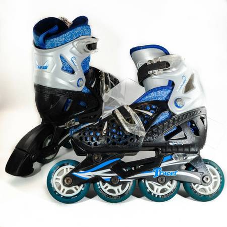 Photo Roller Derby Tracer Inline Skates - $20 (Westchestr)