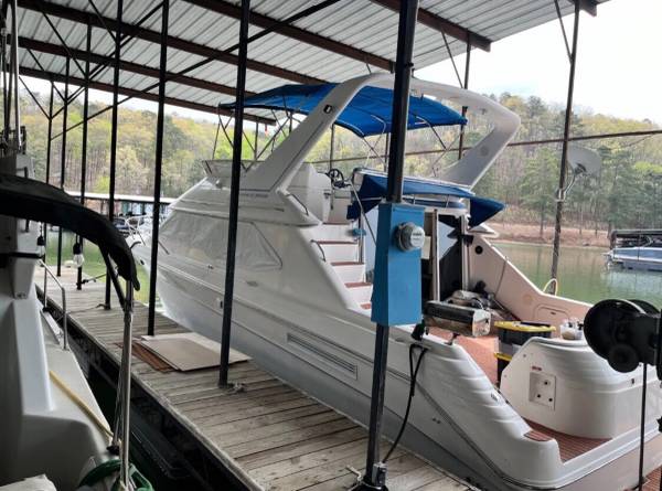 Sea Ray 440 Express Bridge - CAT 3116 Diesels - Ready to Leave The Dock $30,000