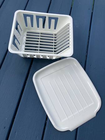Photo Small Dish Rack Drain Board w Tray great for RV Cing Tiny House $15