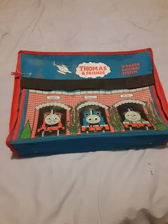 Photo Thomas the Tank Engine Train Case, by Learning Curve $5