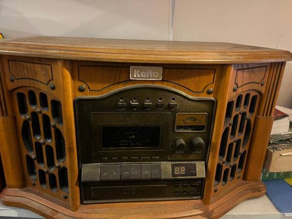 Photo Vintage Wooden Record Player $60